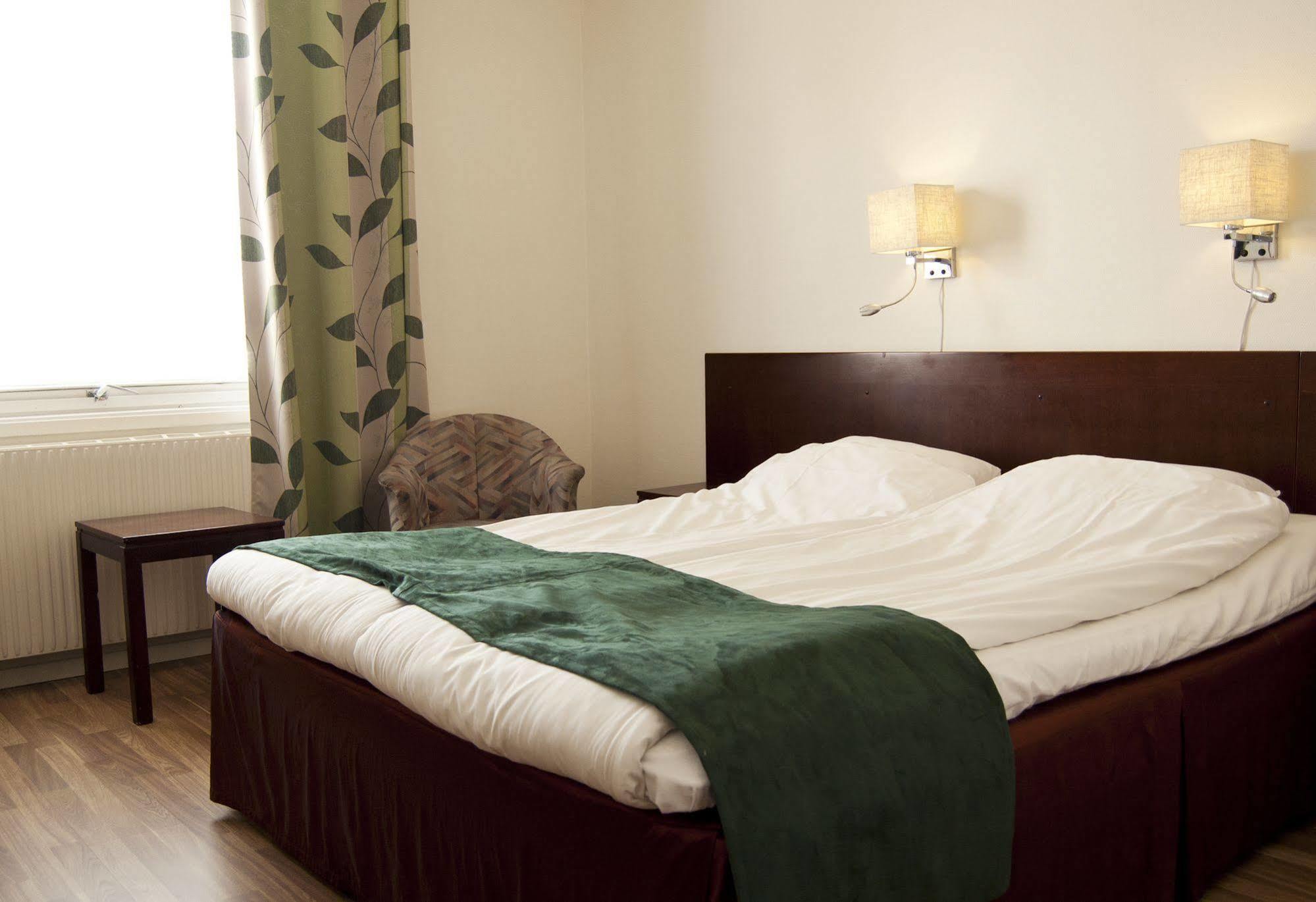 Hotell Kung Goesta By First Mora Exterior foto